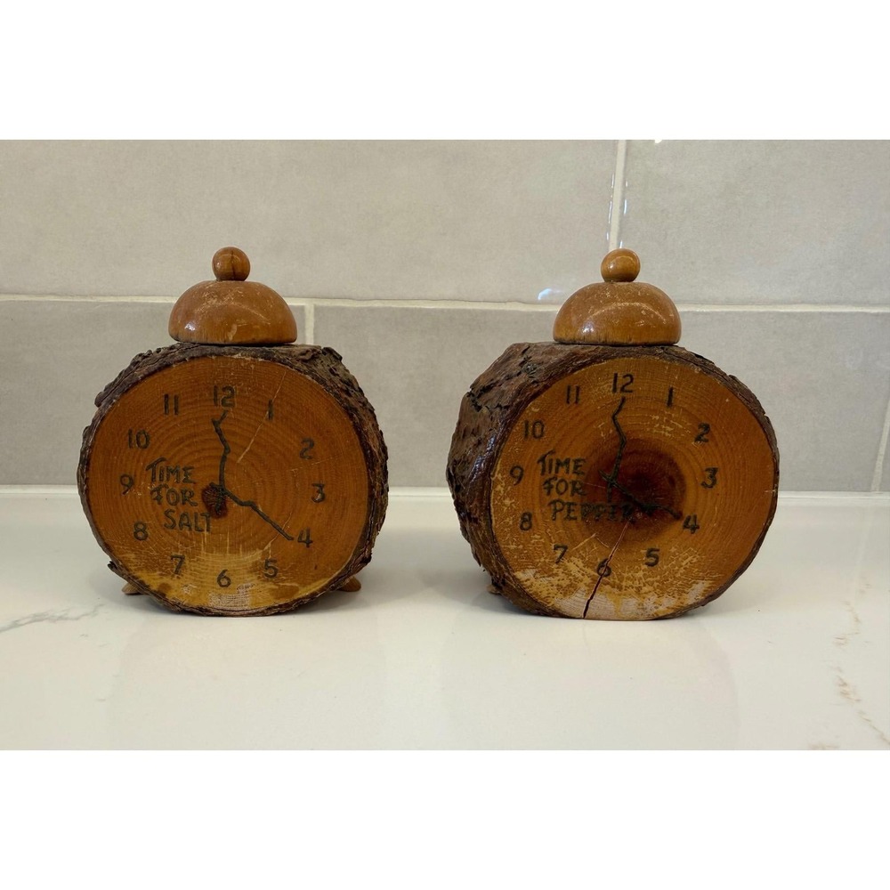 Vintage Rustic Log Wood Clock Salt and Pepper Shakers Set Cabin Farmhouse Decor